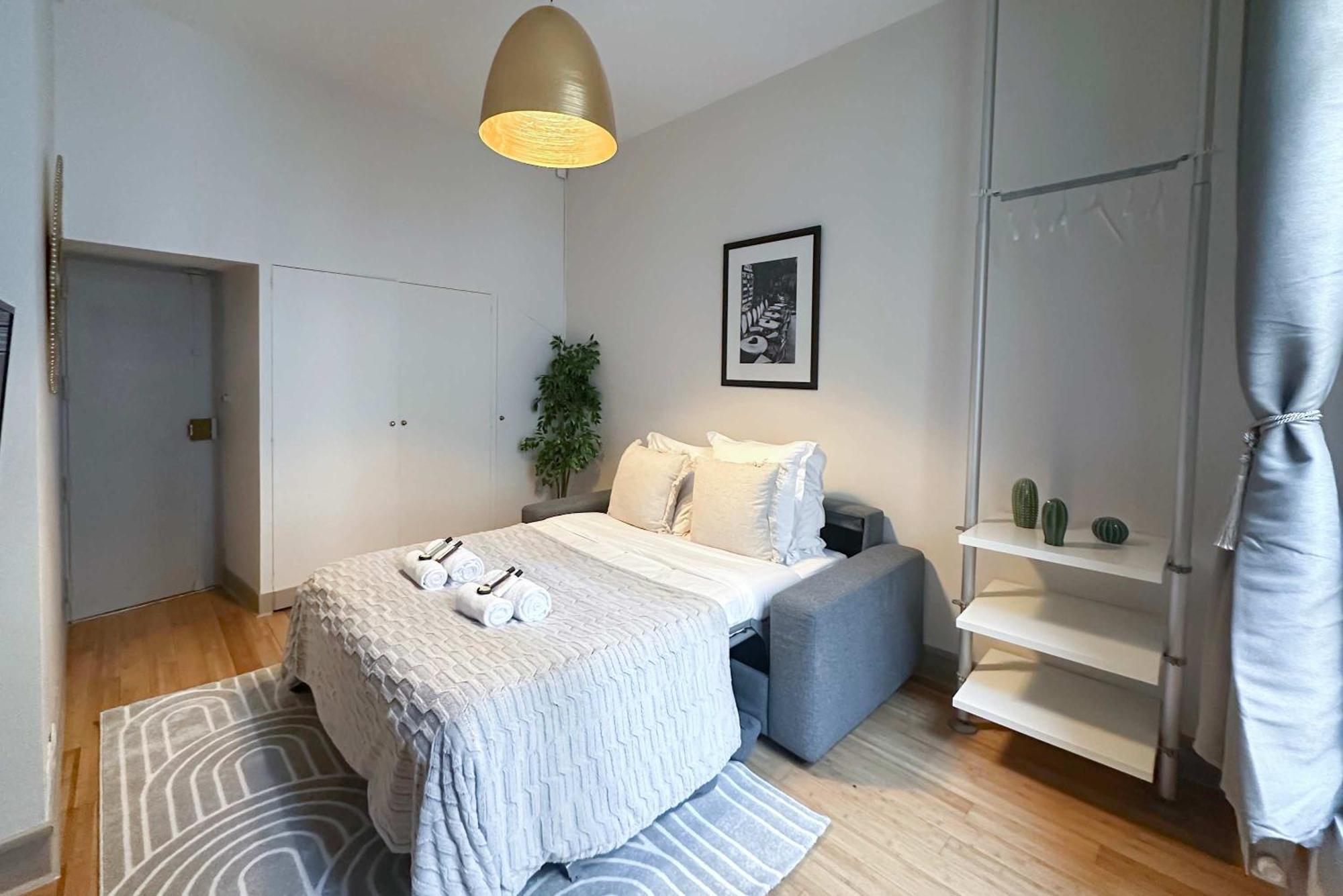 Renovated Champs-Elysees Retreat Apartment Paris Exterior photo