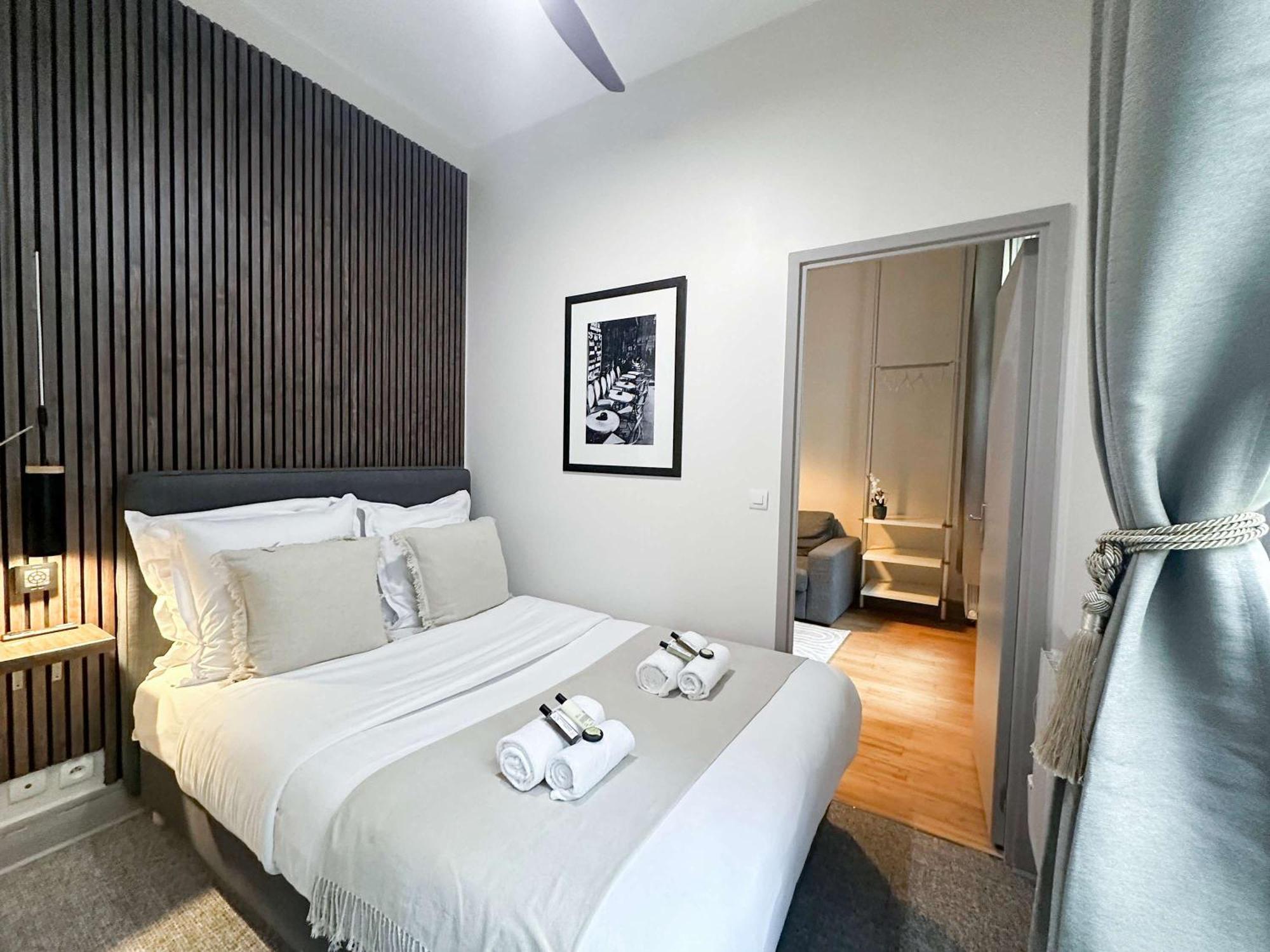 Renovated Champs-Elysees Retreat Apartment Paris Exterior photo